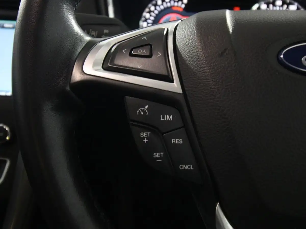 2015-ford-mondeo-15t-titanium-ss-hatchback-big-16