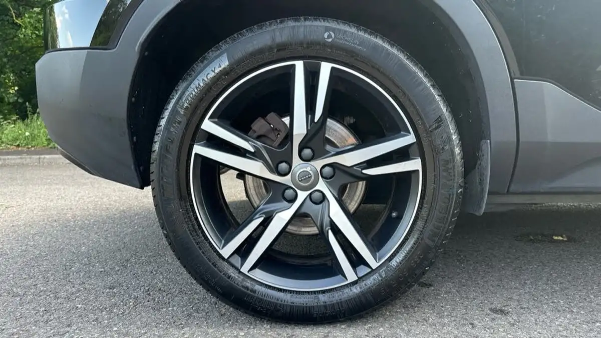 2021-volvo-xc40-15-t5-r-design-262bhp-big-8