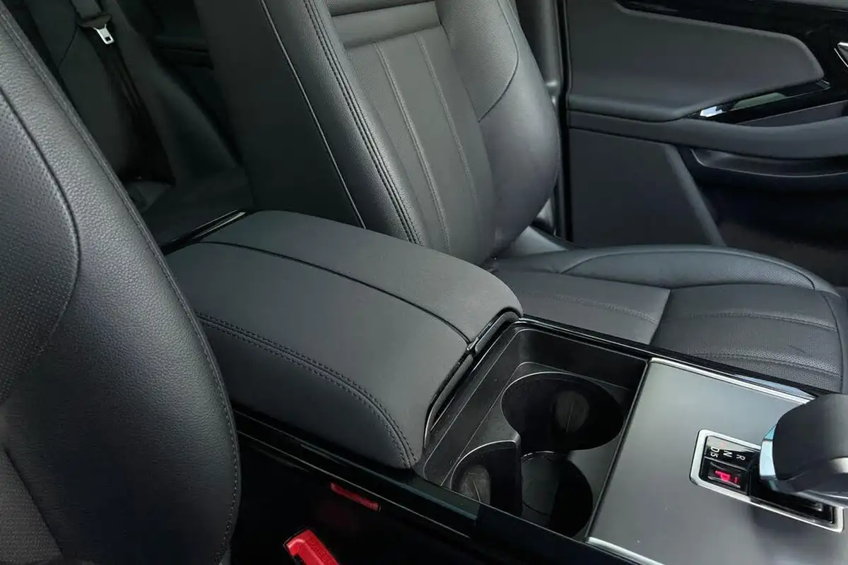 2024-land-rover-range-rover-evoque-15-p270e-dynamic-se-big-38