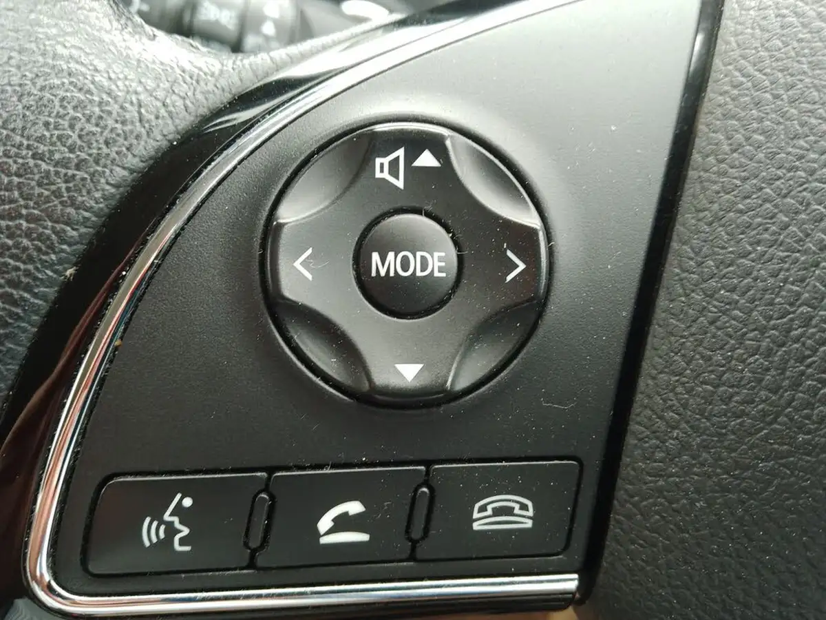2018-mitsubishi-outlander-22di-d-juro-big-20