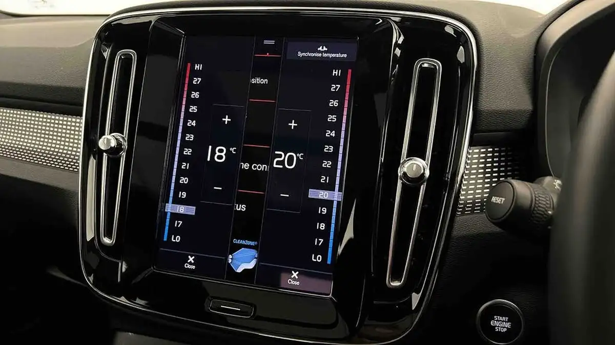 2022-volvo-xc40-15-t3-r-design-auto-big-43