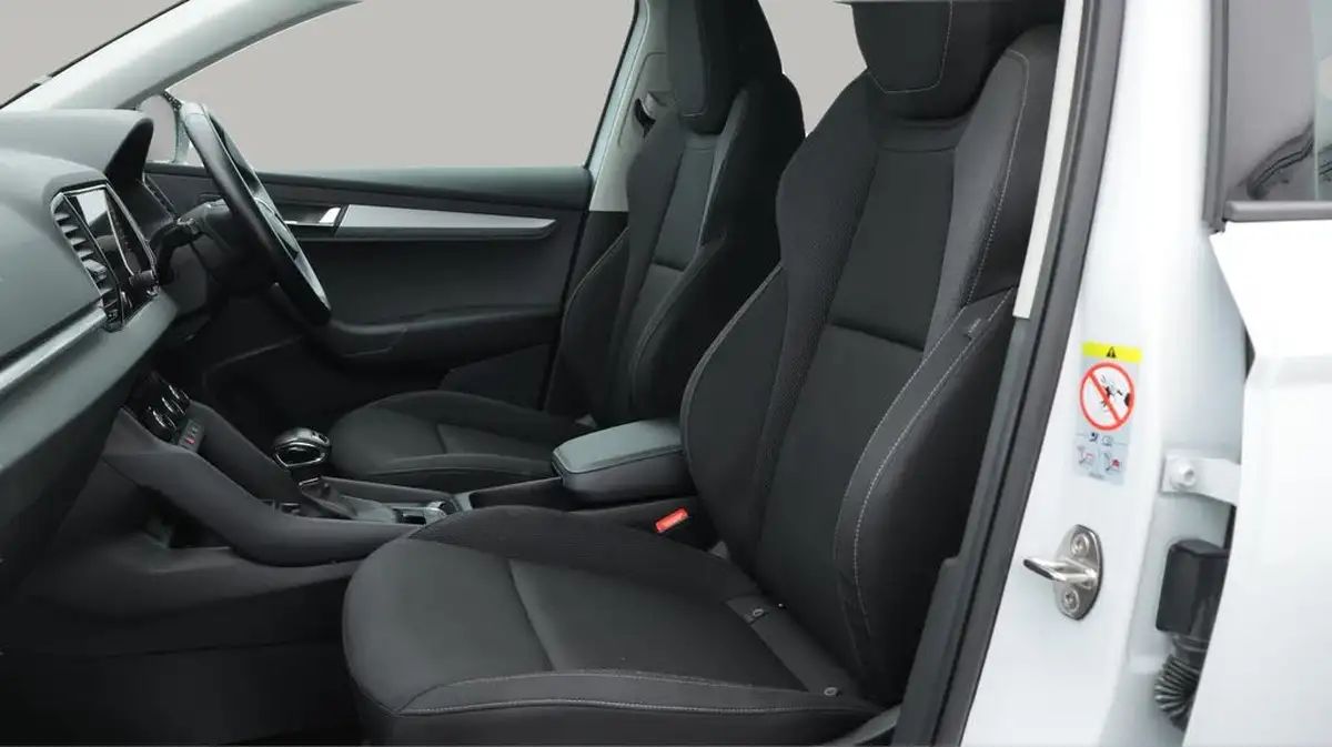 2022-skoda-karoq-15-tsi-se-drive-dsg-big-14