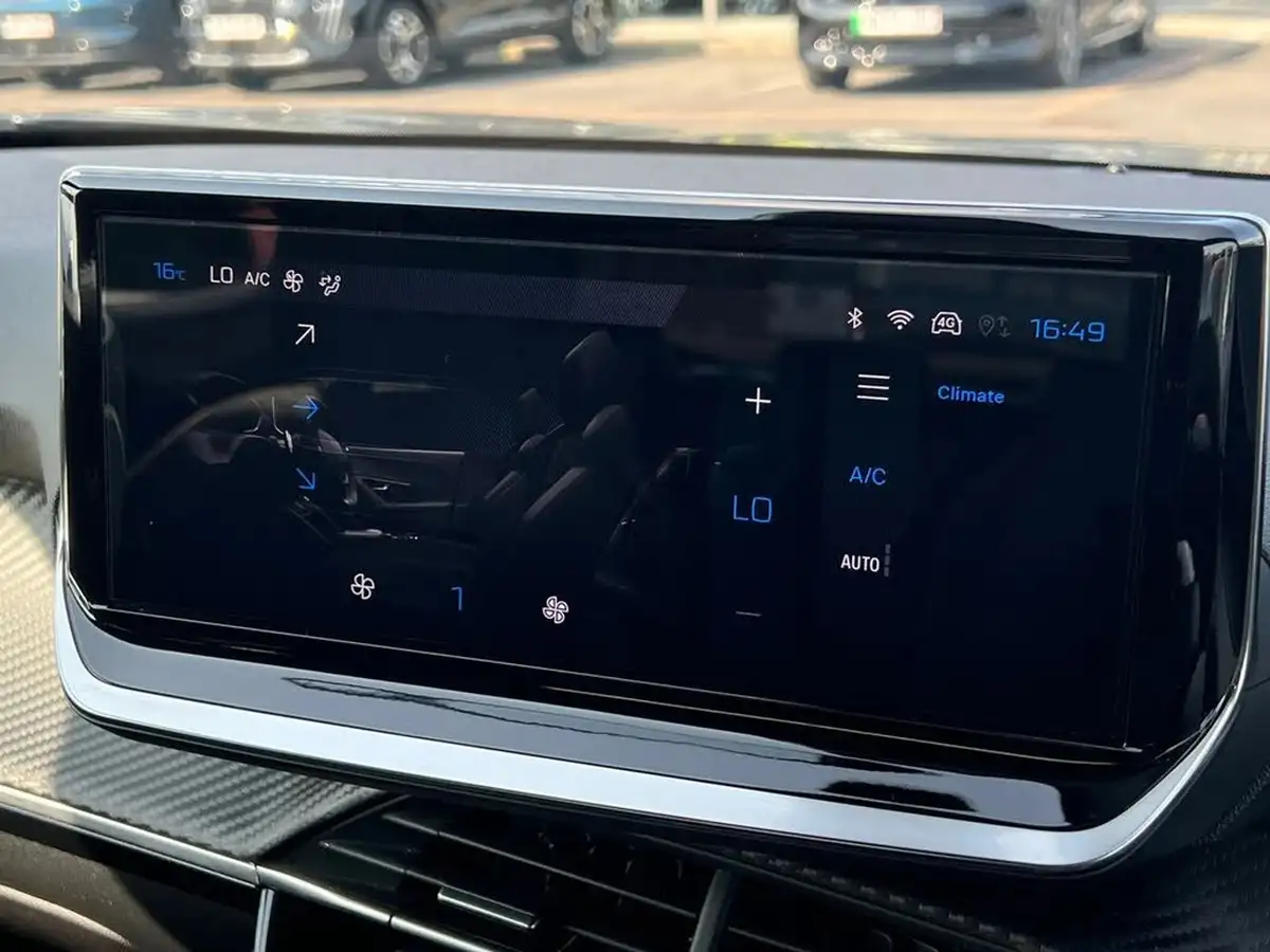 2024-peugeot-2008-suv-12-puretech-allure-136ps-hybrid-e-dsc6-big-13