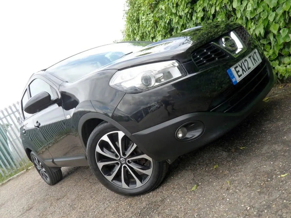 2012-nissan-qashqai-15td-n-tec-big-0