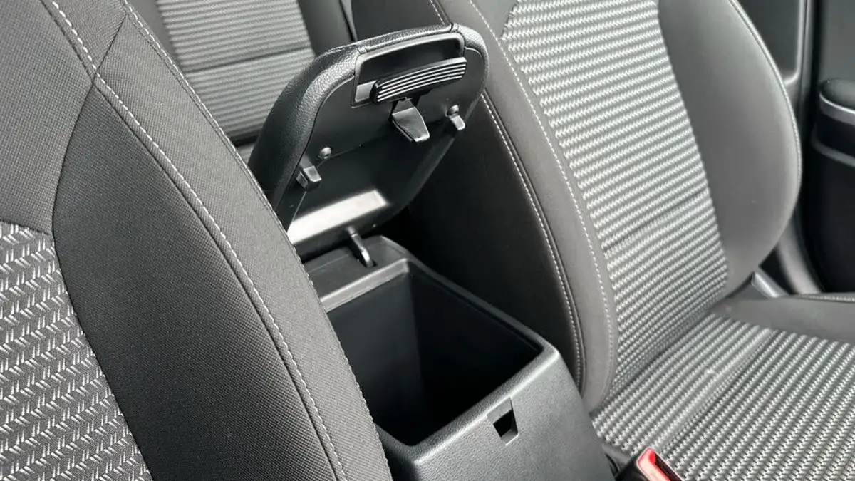 2024-kia-ceed-15-t-gdi-2-138bhp-sportswagon-big-20