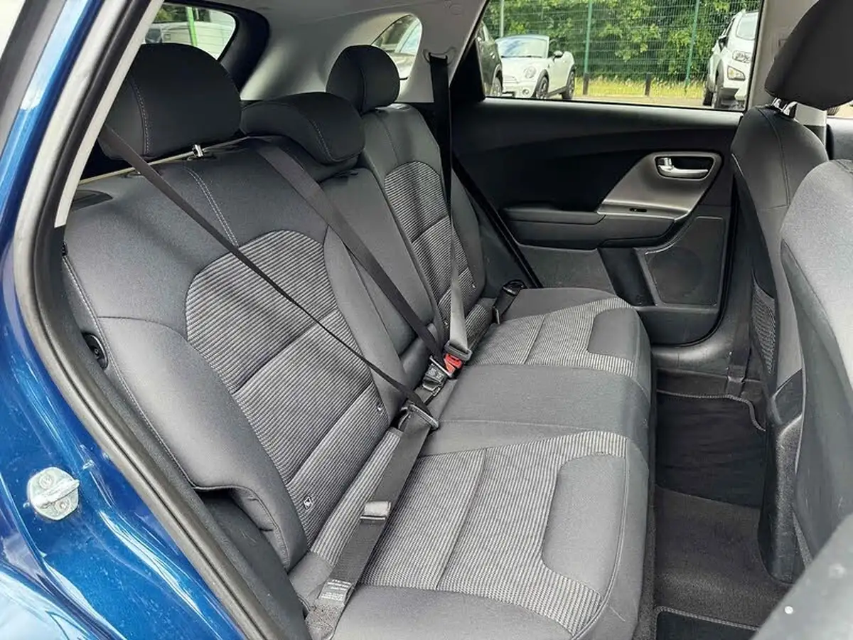 2022-kia-niro-16-gdi-2-139bhp-156kwh-big-13