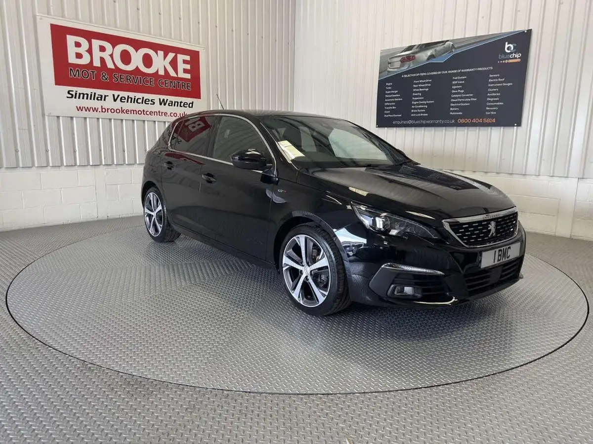 2021-peugeot-308-12-puretech-gt-premium-big-0