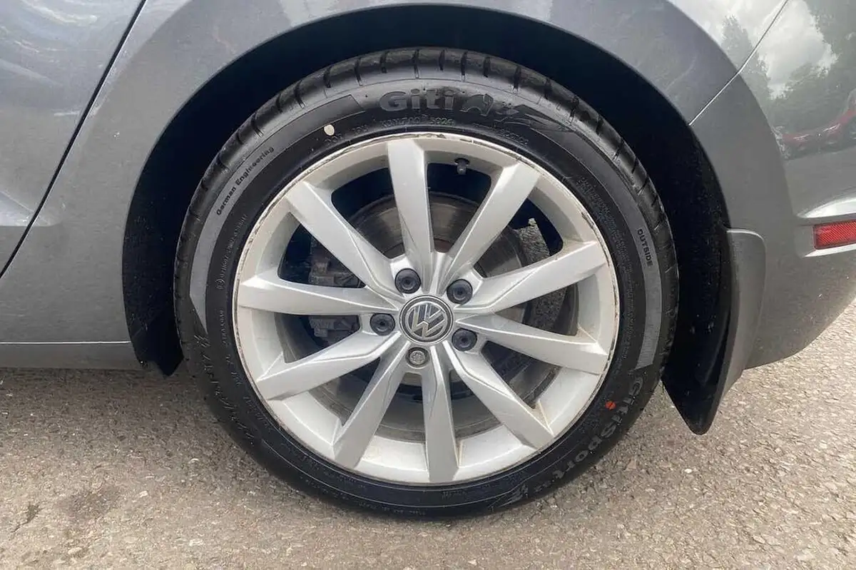 2019-volkswagen-golf-sv-15-tsi-gt-edition-130ps-big-4