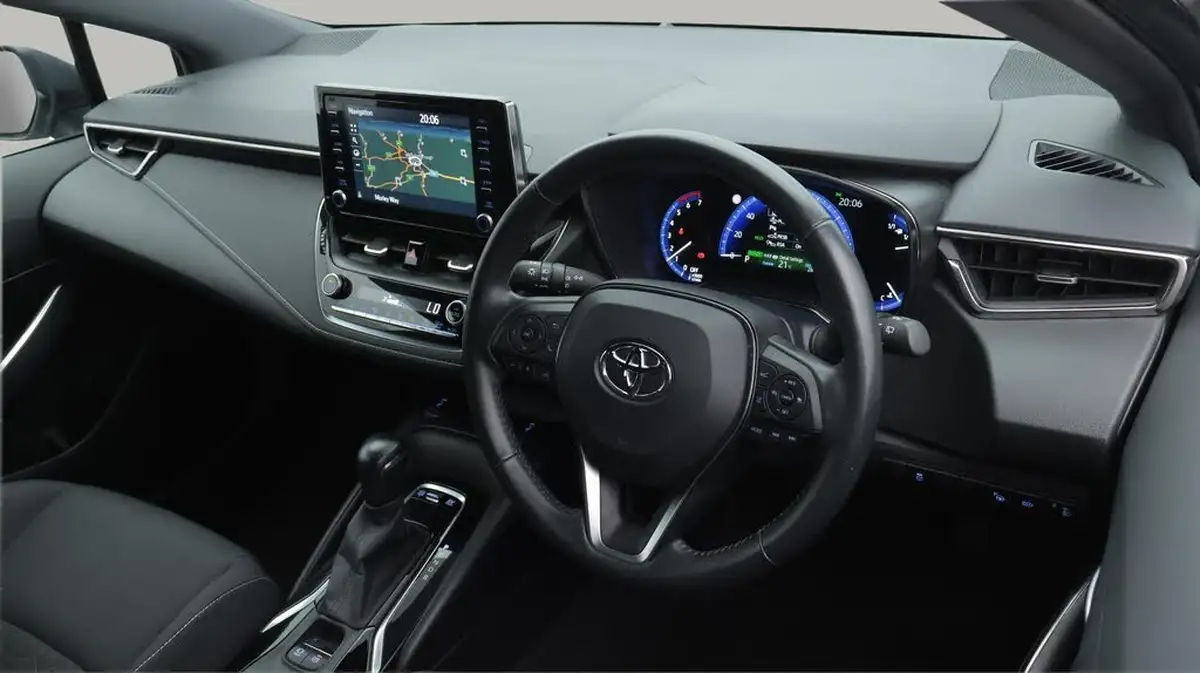 2021-toyota-corolla-18-vvt-i-icon-tech-spare-wheel-touring-sports-5d-big-9