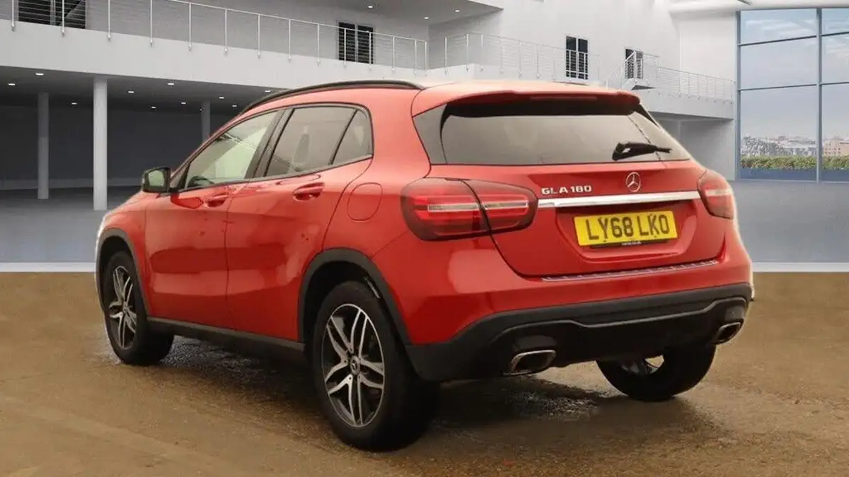 2019-mercedes-benz-gla-class-16-gla-180-urban-edition-ss-big-6