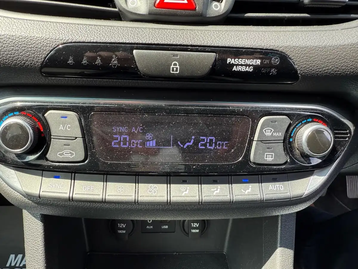 2019-hyundai-i30-14-t-gdi-n-line-nav-fastback-big-18