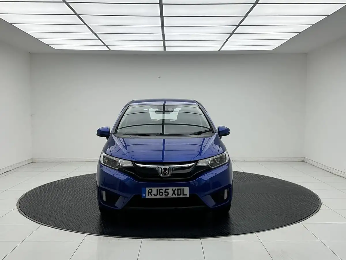 2015-honda-jazz-13-i-vtec-s-big-1