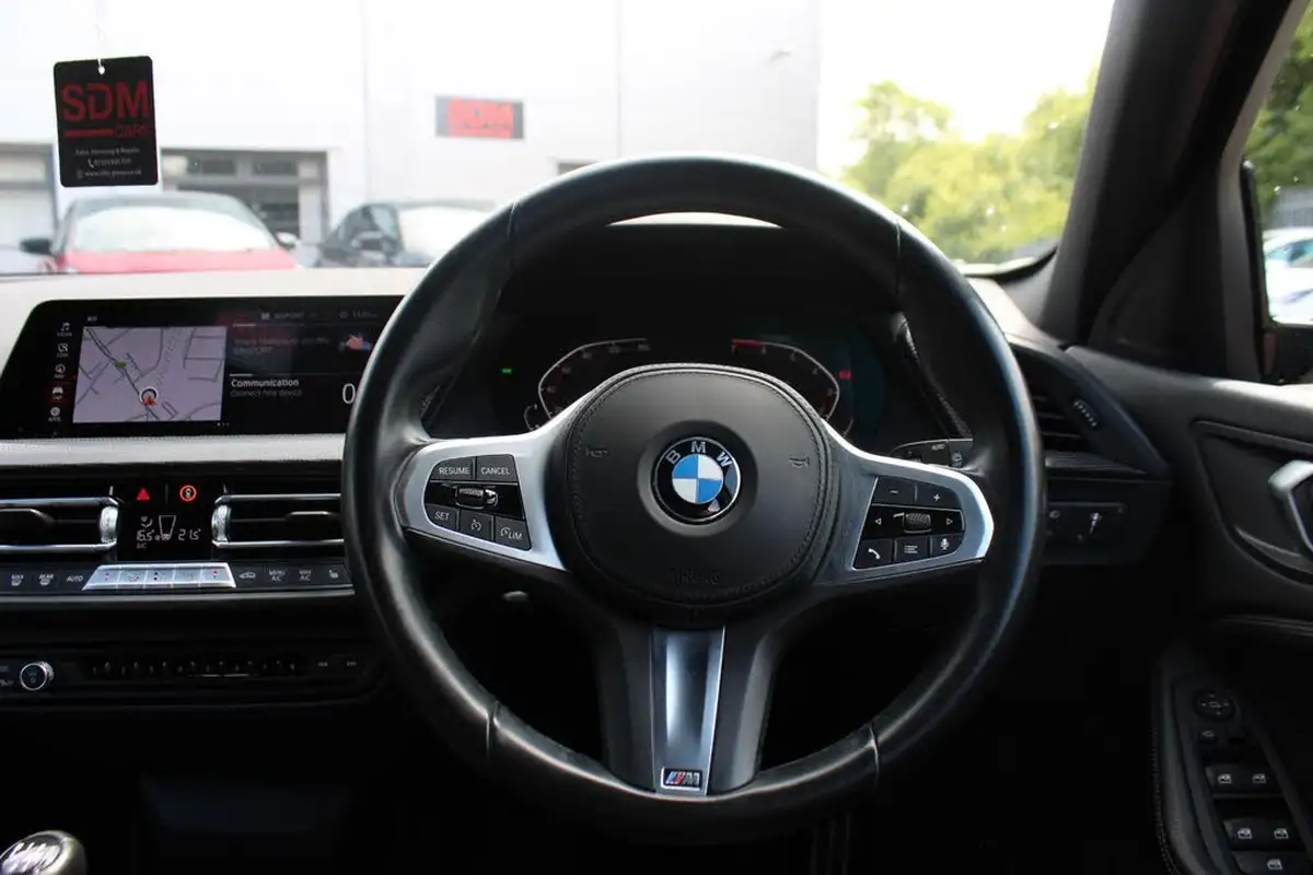 2021-bmw-1-series-15-118i-m-sport-lcp-big-20