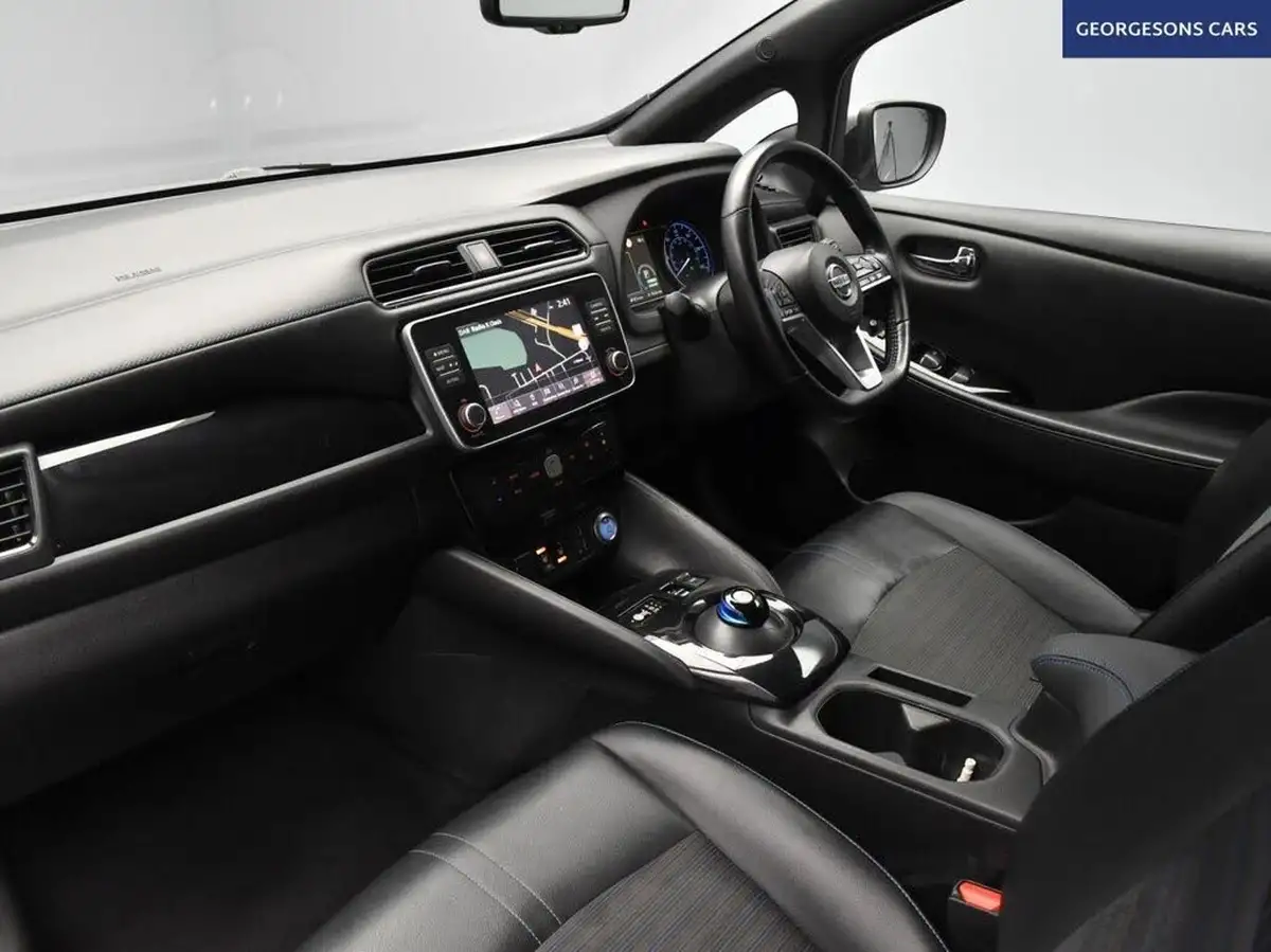 2022-nissan-leaf-e-e-n-connecta-big-10