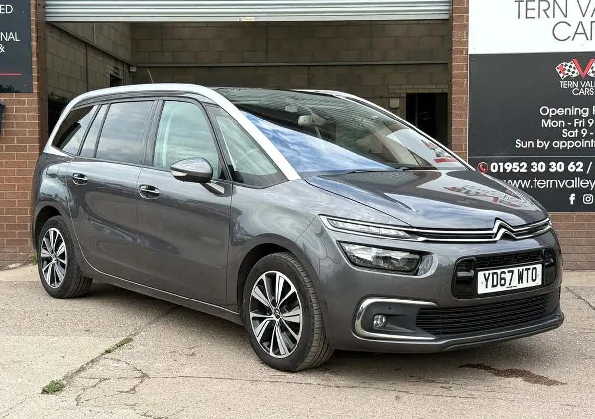 2017-citroen-grand-c4-picasso-16bluehdi-flair-big-23