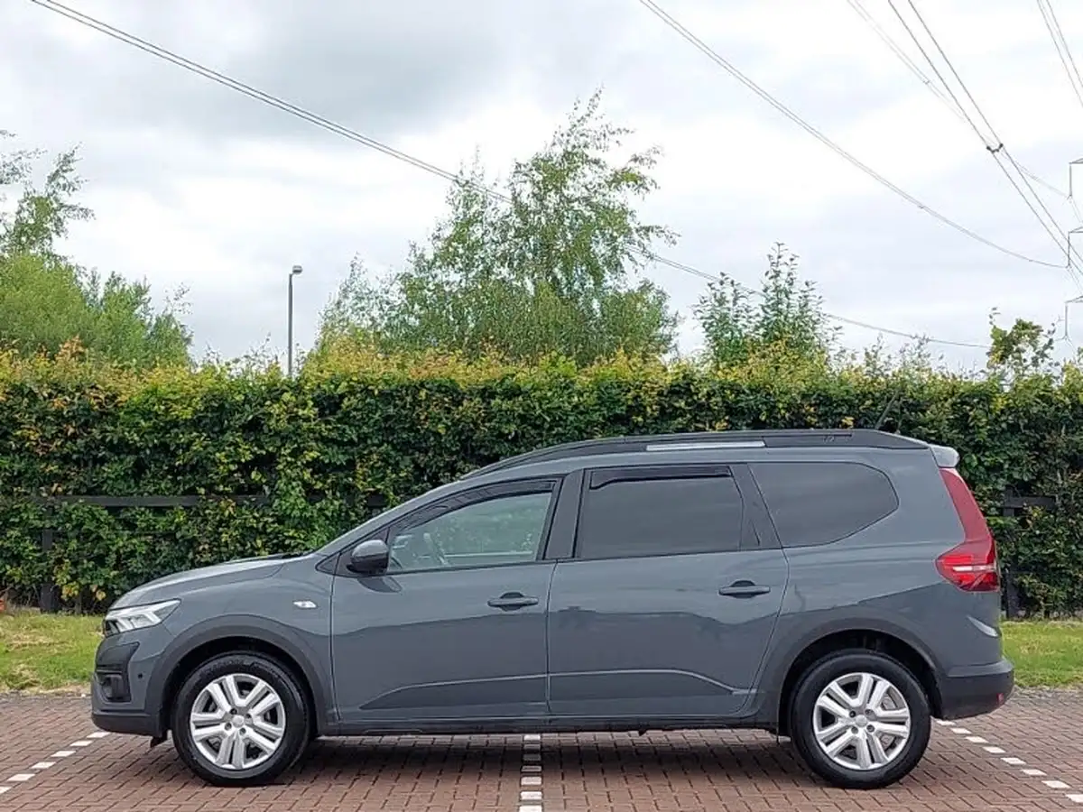 2024-dacia-jogger-10-tce-expression-big-3
