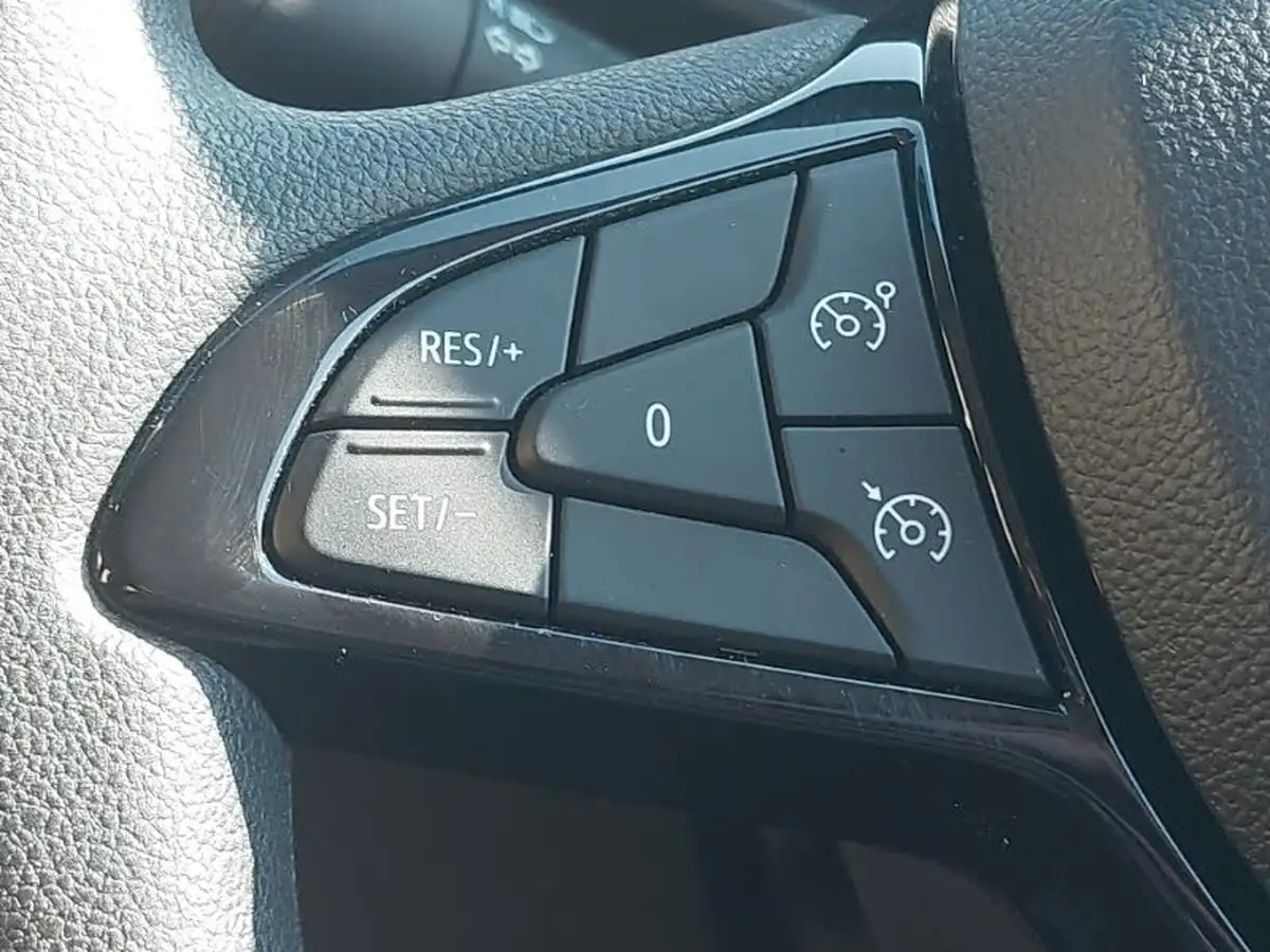 2022-dacia-sandero-10-sce-essential-big-16