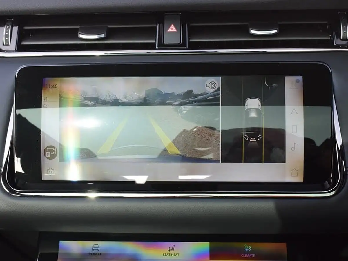 2023-land-rover-range-rover-evoque-15-p300e-r-dynamic-hse-big-23