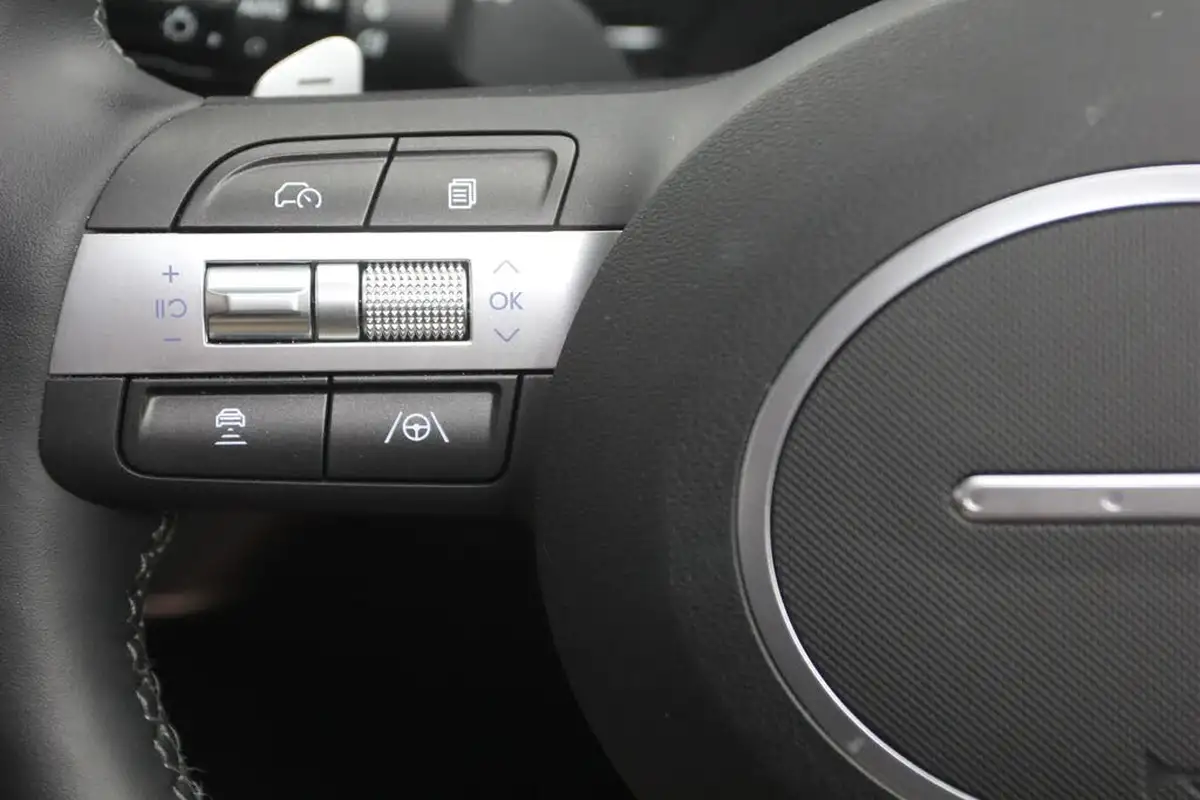 2024-hyundai-kona-16-gdi-ultimate-141ps-dct-big-24