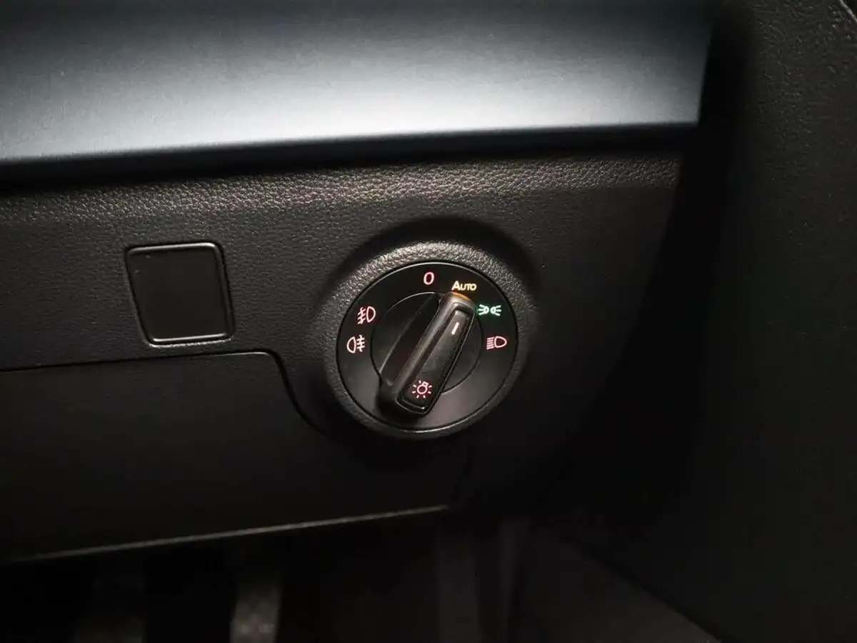 2024-seat-arona-10-tsi-xperience-lux-115ps-big-39