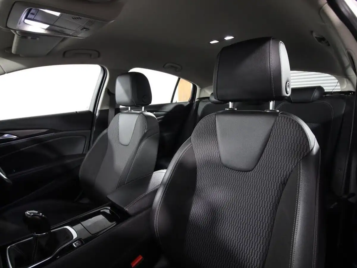 2020-vauxhall-insignia-grand-sport-16td-tech-line-nav-136ps-big-11