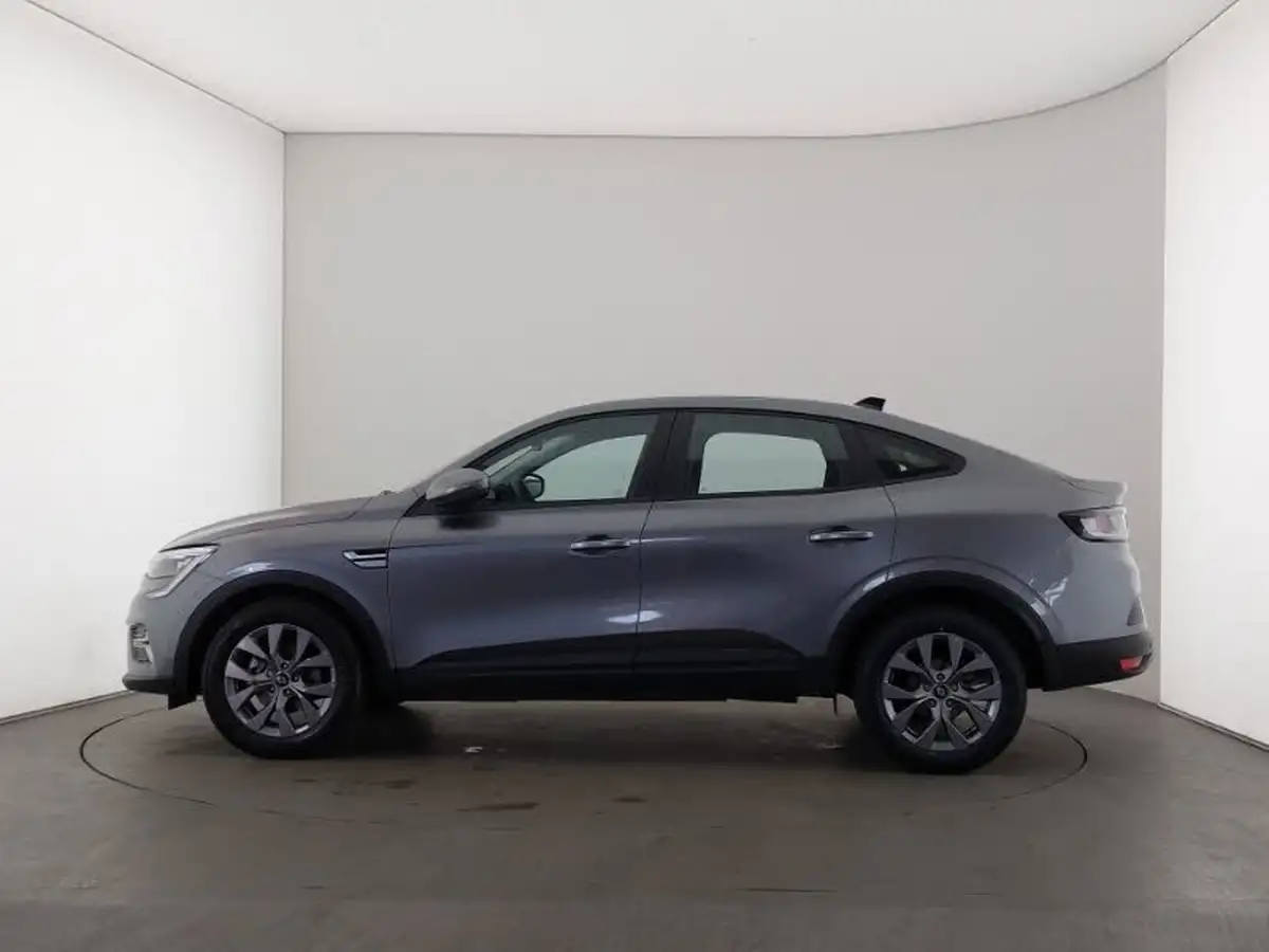 2024-renault-arkana-16-evolution-big-3