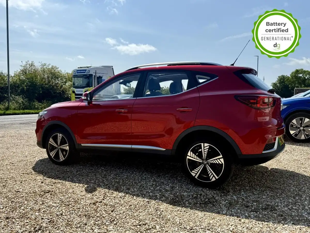2019-mg-zs-suv-e-exclusive-ev-big-10