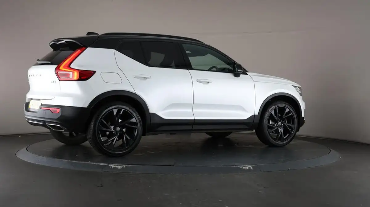2018-volvo-xc40-15-t3-r-design-pro-big-65