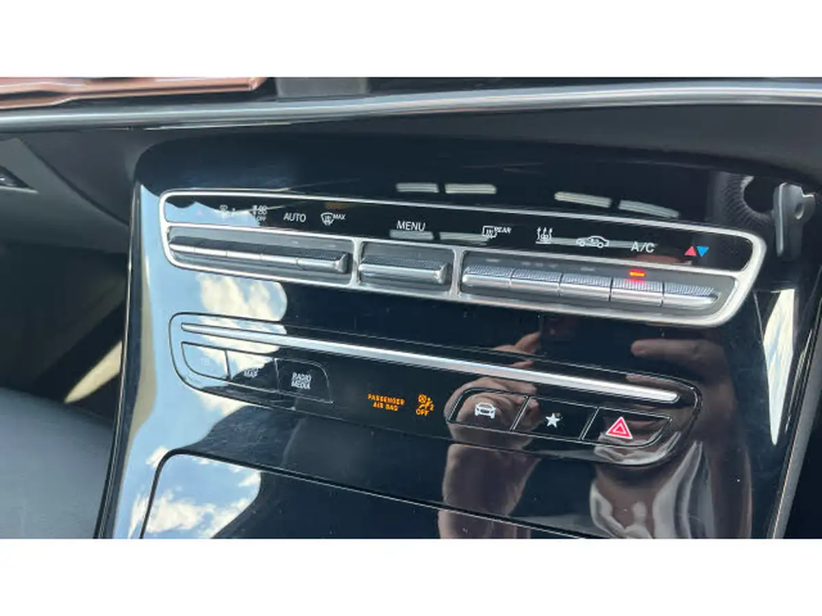 2022-mercedes-benz-eqc-e-eqc-400-amg-line-premium-big-21