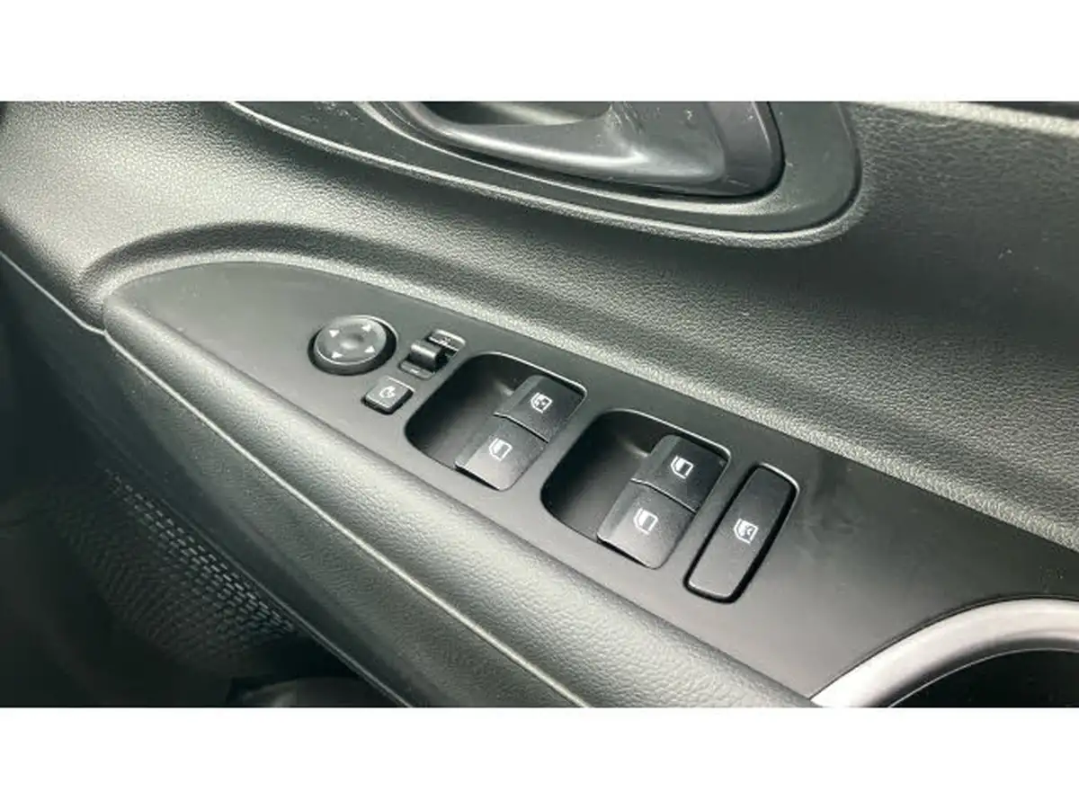 2024-hyundai-bayon-10-t-gdi-premium-100ps-48-volt-mhev-dct-big-20