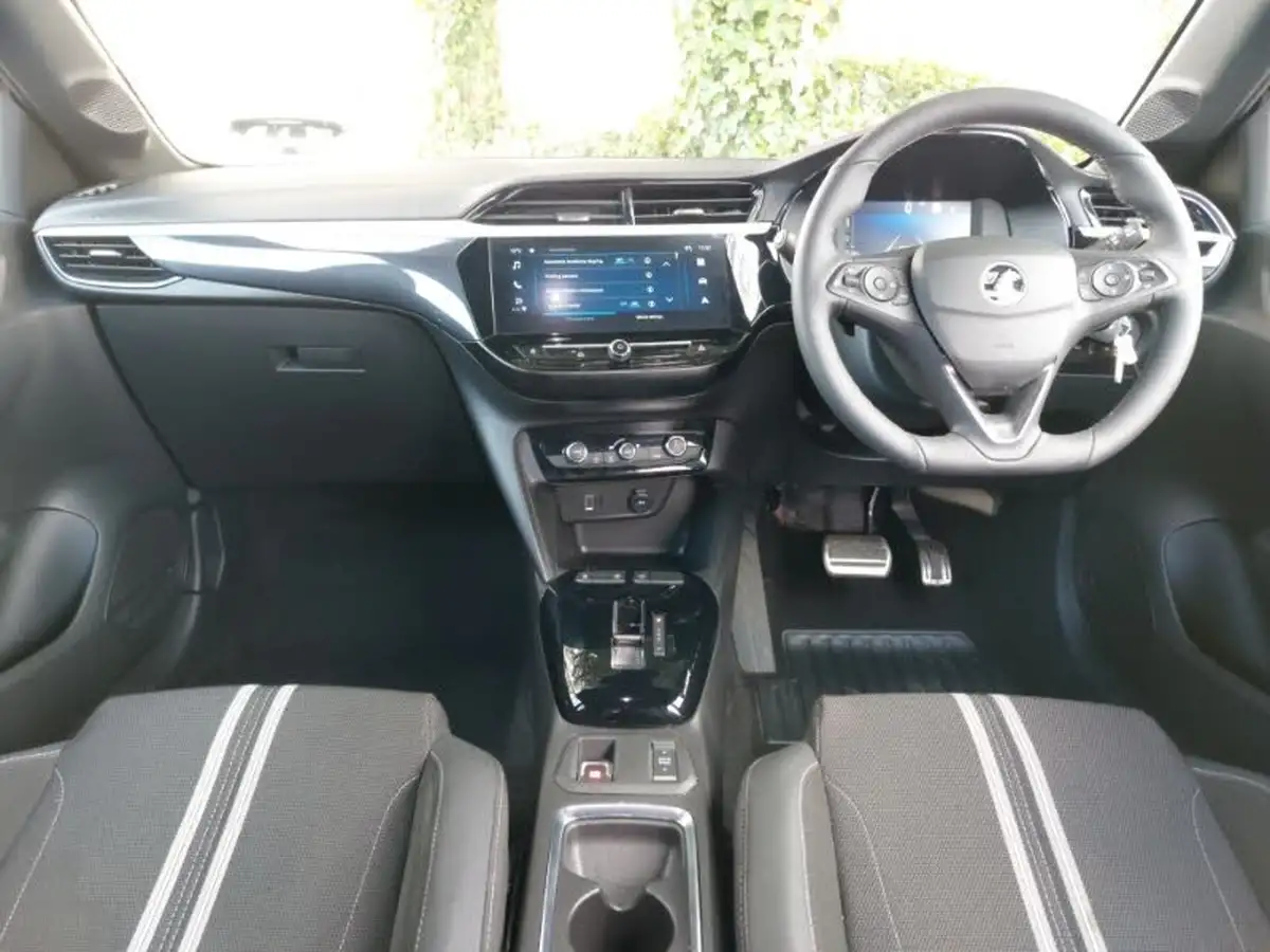2024-vauxhall-corsa-12-turbo-gs-100ps-hybrid-e-dct6-auto-big-2