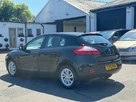2013-renault-megane-16-16v-expression-hatchback-5d-small-4