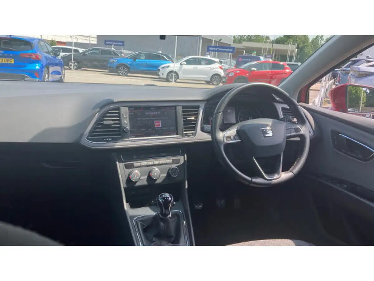 2019-seat-leon-15-tsi-evo-se-dynamic-hatchback-big-9