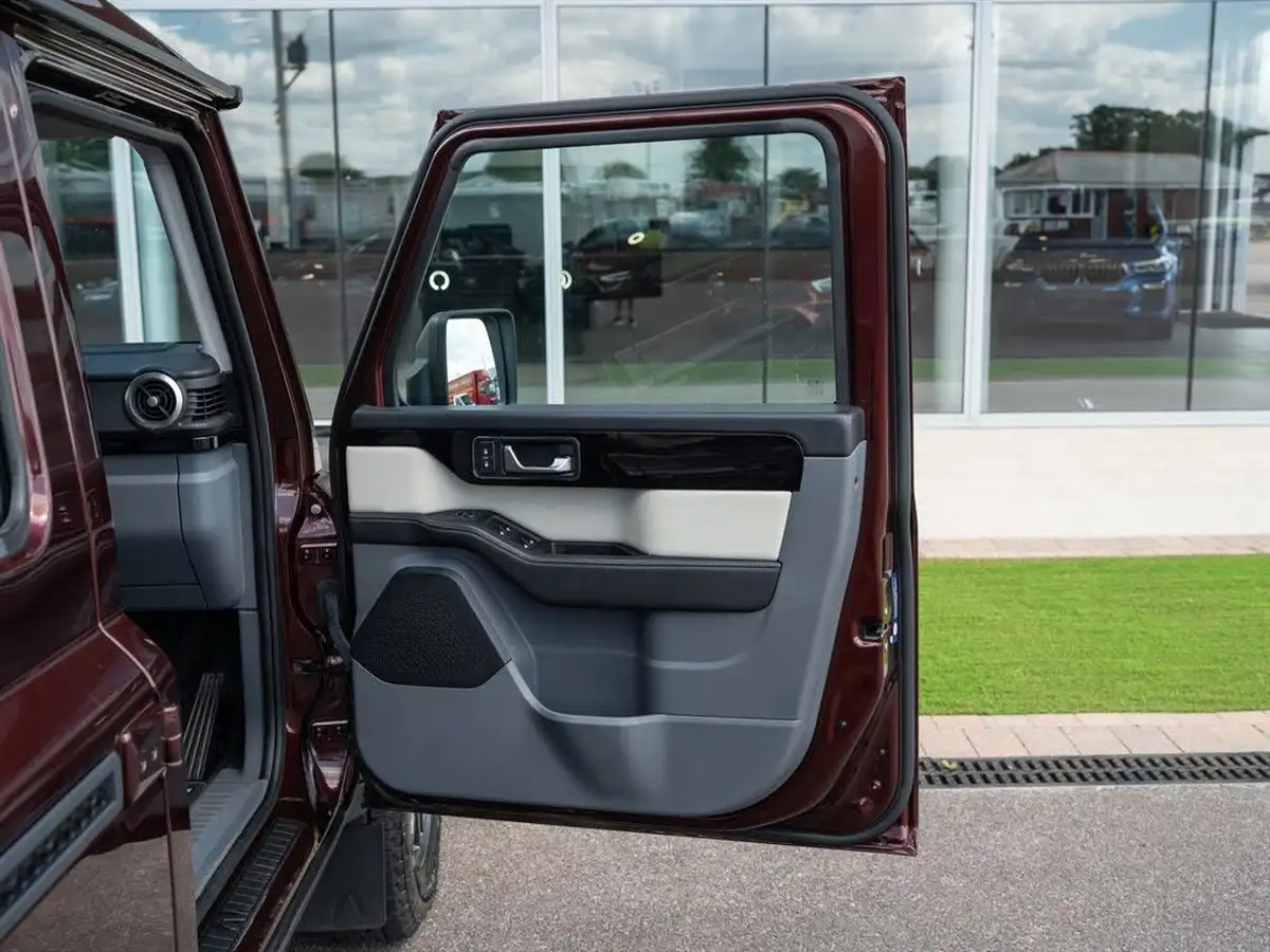 2024-ineos-grenadier-30-286pseu6d2-seat-commercial-panel-van-big-18