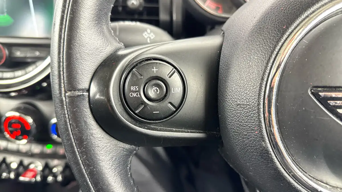2018-mini-cooper-15-cooper-classic-ss-hatchback-5d-big-22