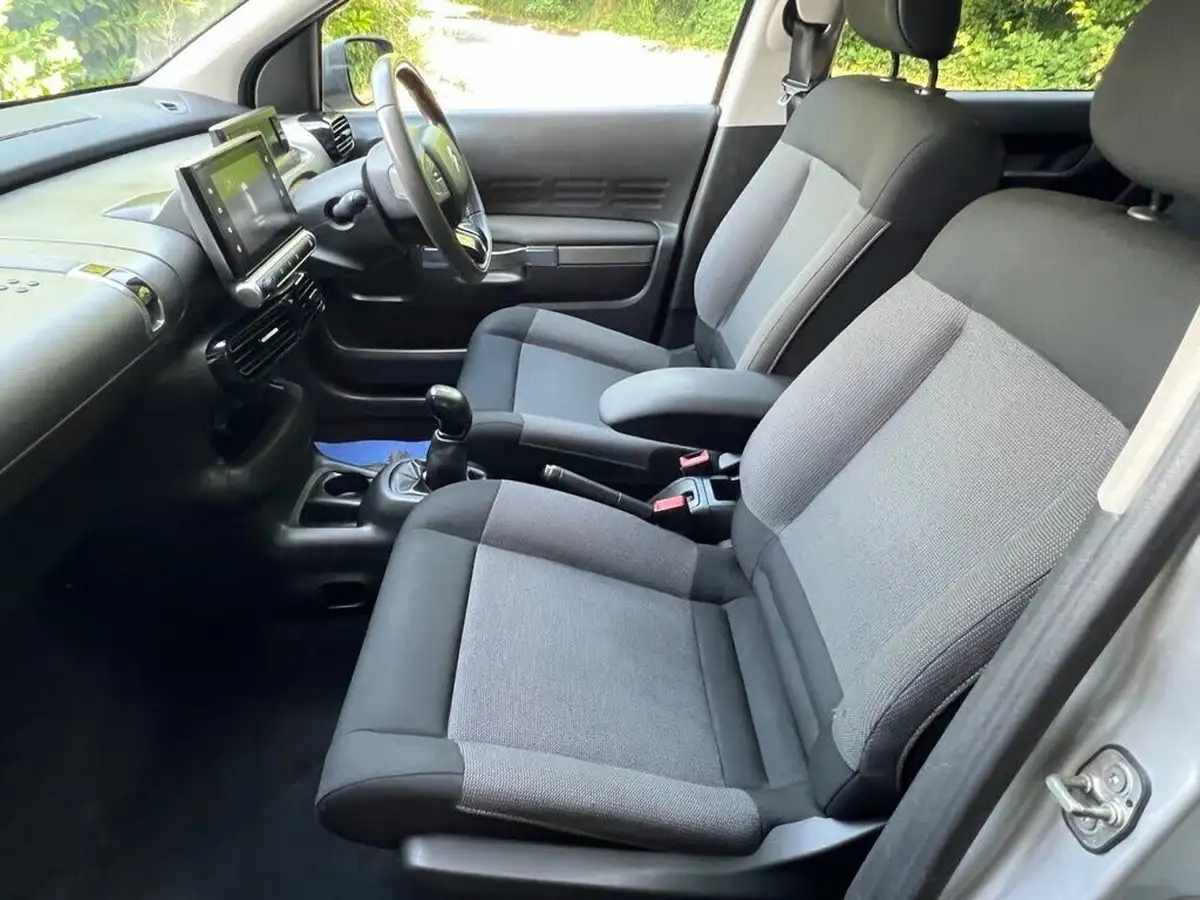 2016-citroen-c4-cactus-12-puretech-flair-110ps-ss-big-43