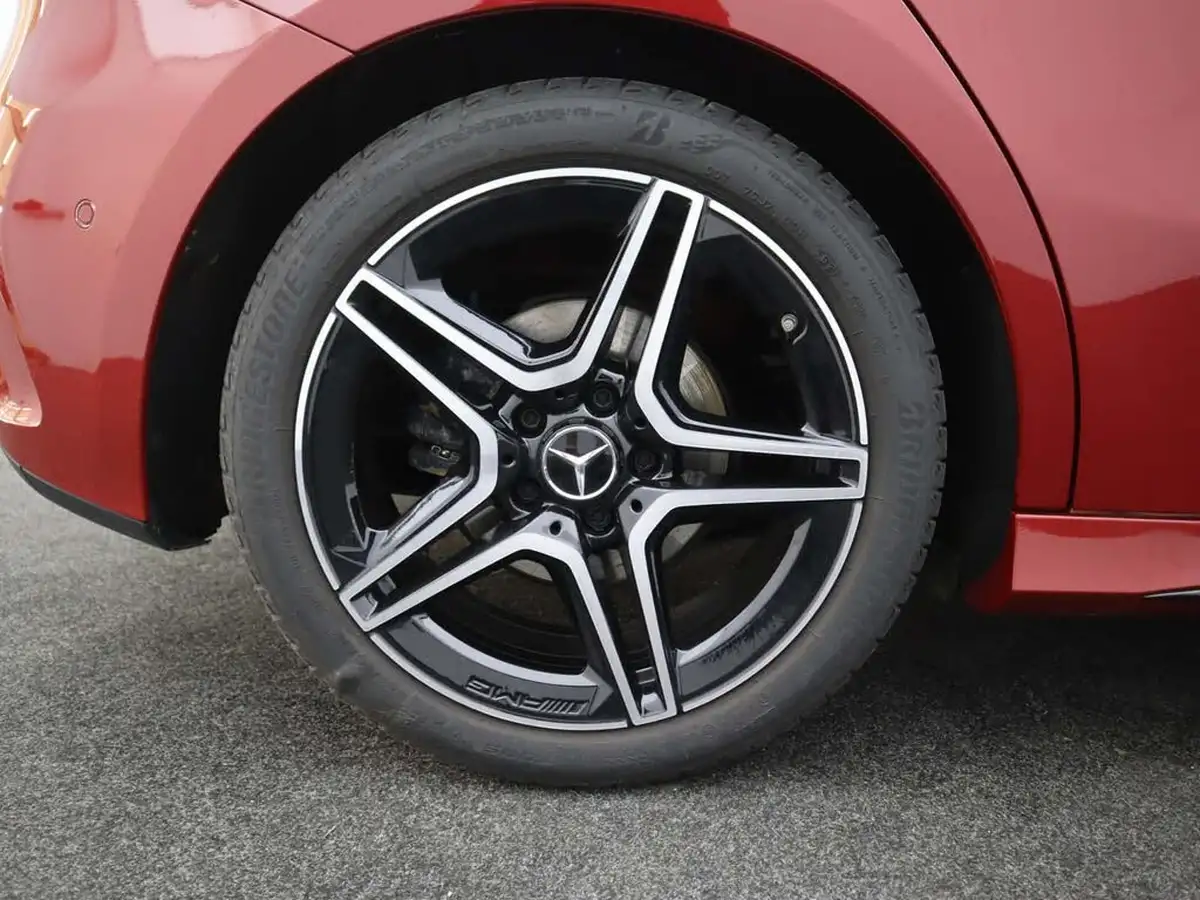 2022-mercedes-benz-a-class-13-a180-amg-line-executive-edition-hatchback-5d-7g-dct-big-5