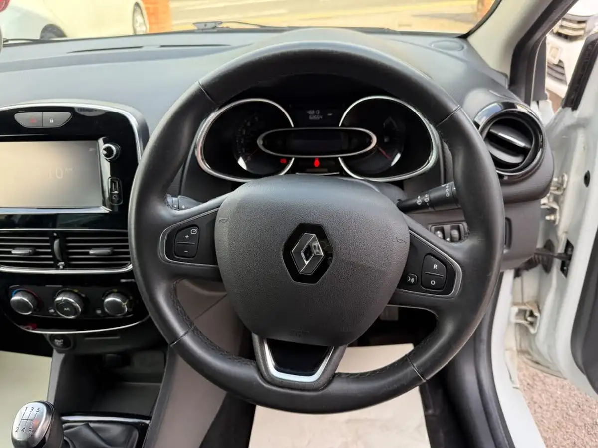 2018-renault-clio-09-tce-iconic-90ps-big-2