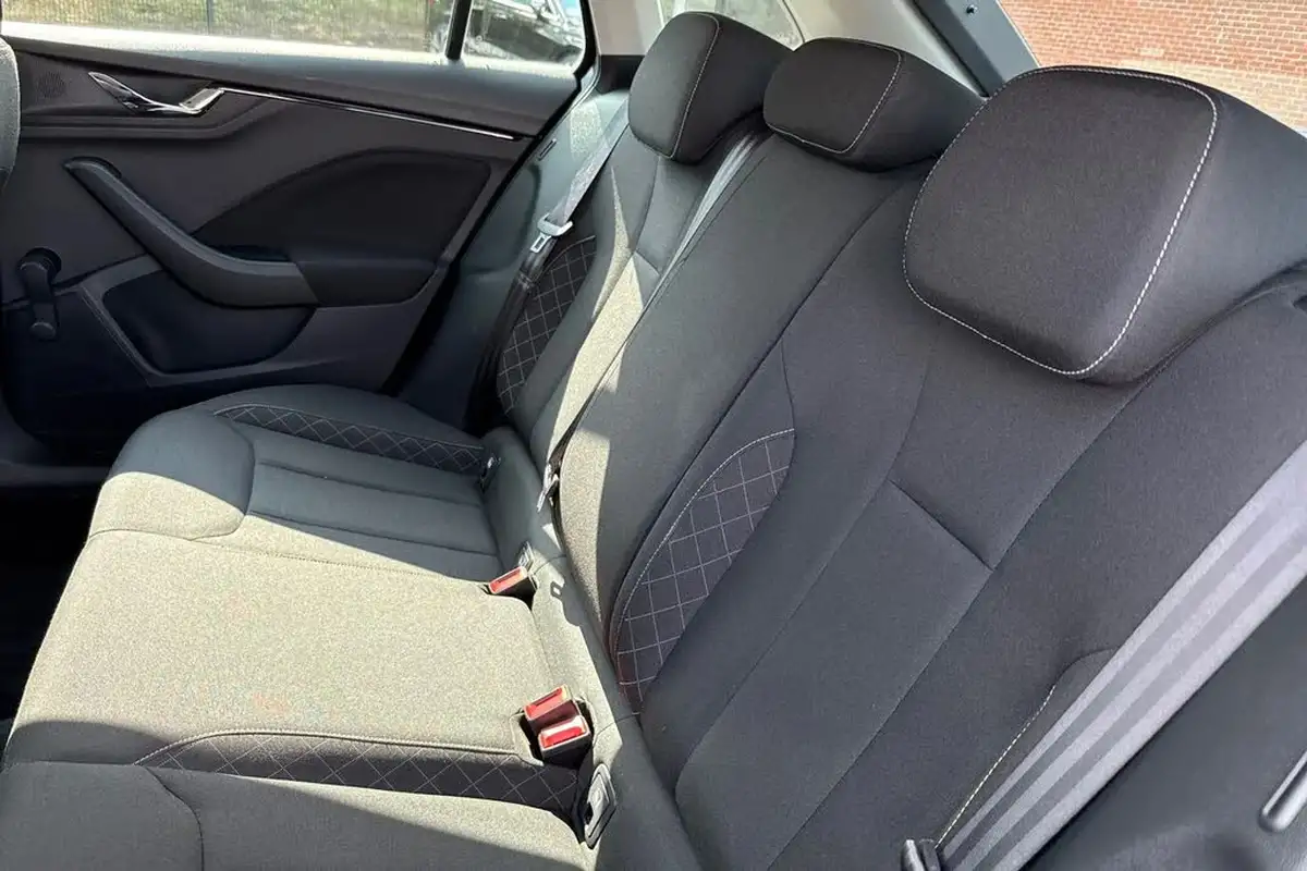 2022-skoda-scala-10-tsi-se-110ps-big-18