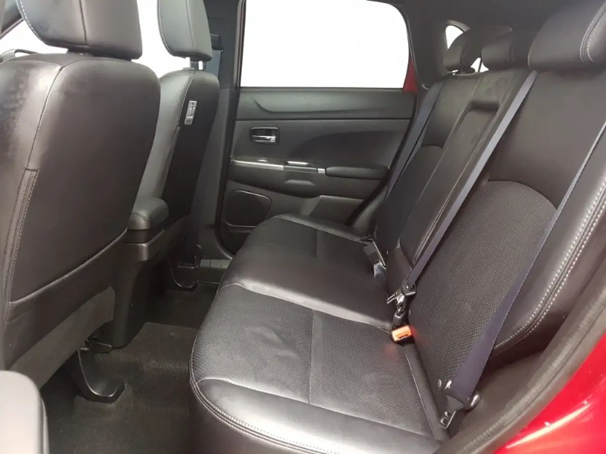 2024-jeep-avenger-12-gse-summit-e-hybrid-48v-auto-big-5