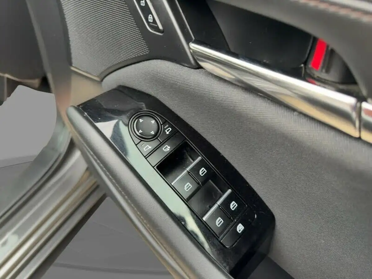 2021-mazda-mazda3-20-sport-lux-122ps-hatchback-5d-auto-big-9