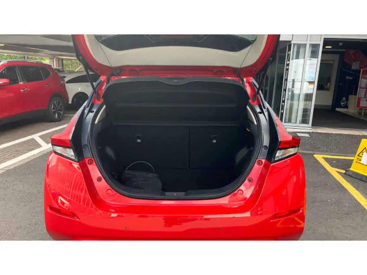 2021-nissan-leaf-e-n-connecta-big-3