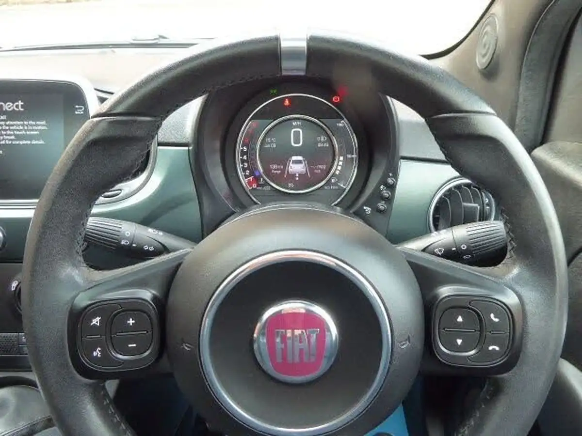 2020-fiat-500-12-rock-star-big-13