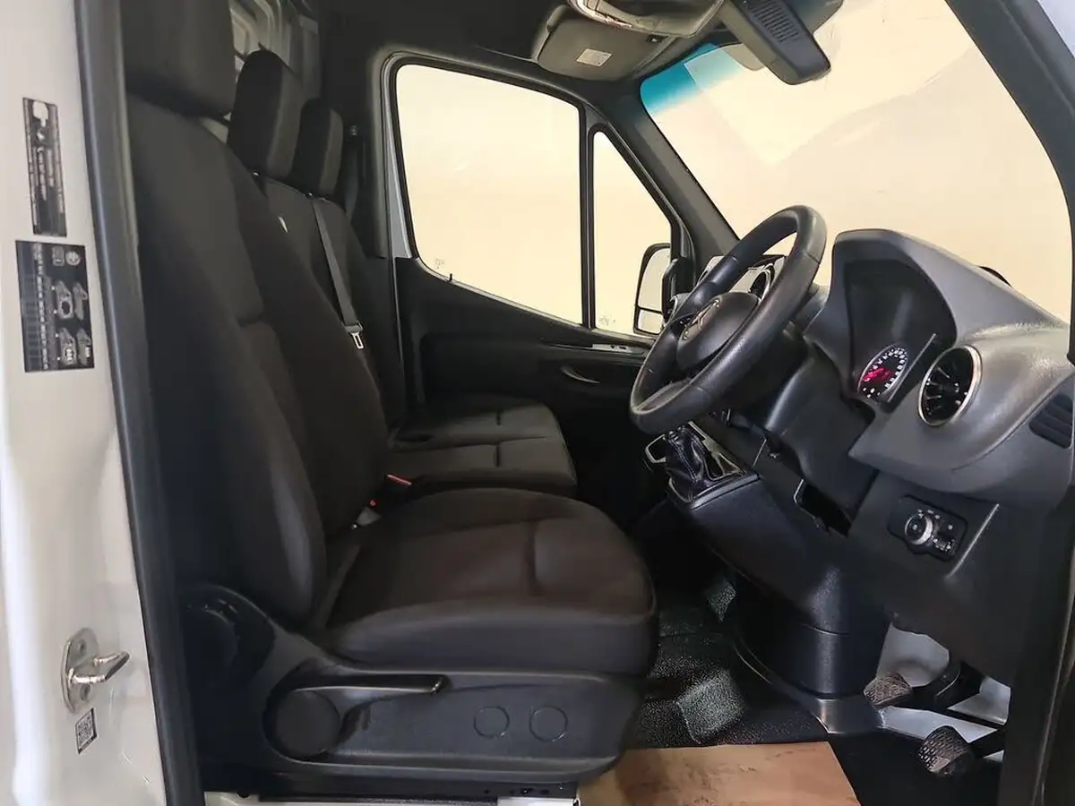 2024-mercedes-benz-sprinter-20cdi-315-l3h2-pro-eco-gear-big-1