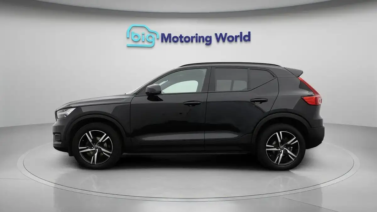 2021-volvo-xc40-15-t3-r-design-161bhp-big-4