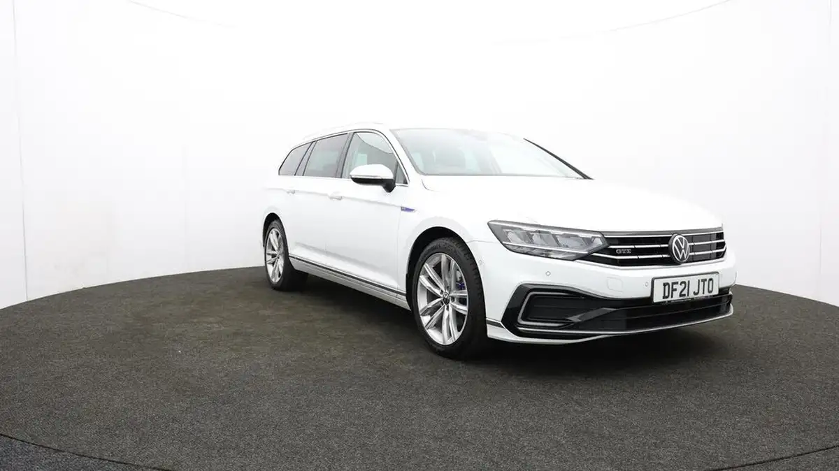 2021-volkswagen-passat-14-tsi-gte-estate-5d-big-51