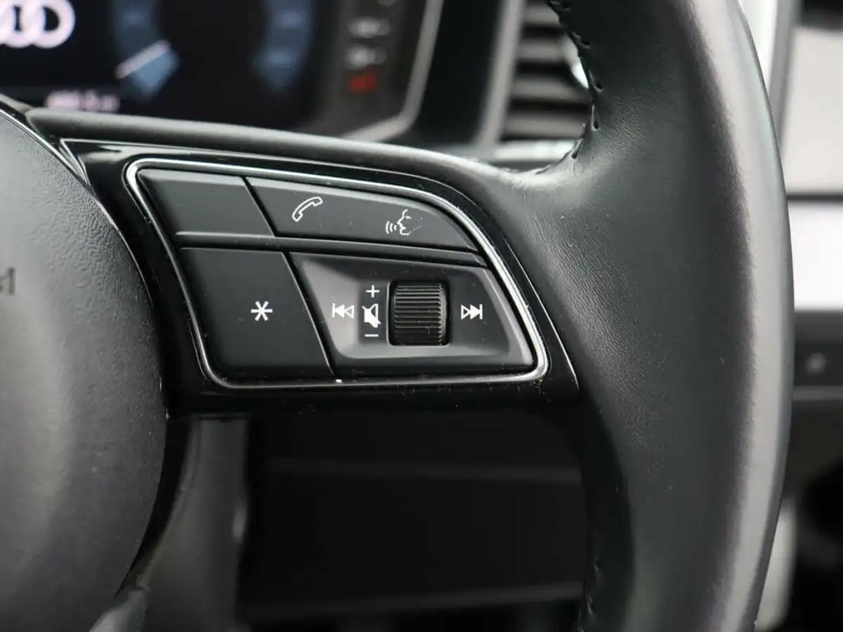 2019-audi-a1-10-30-tfsi-sport-ss-s-tronic-big-31