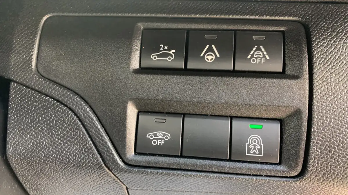 2022-peugeot-5008-suv-12-puretech-gt-premium-big-33
