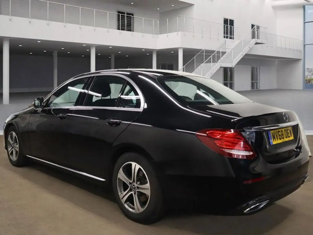 2018-mercedes-benz-e-class-20d-e220d-se-ss-saloon-4d-big-2