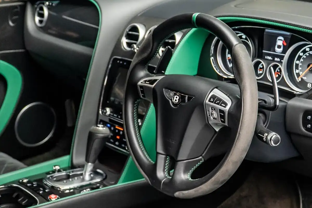 2015-bentley-continental-40-gt3-r-big-26